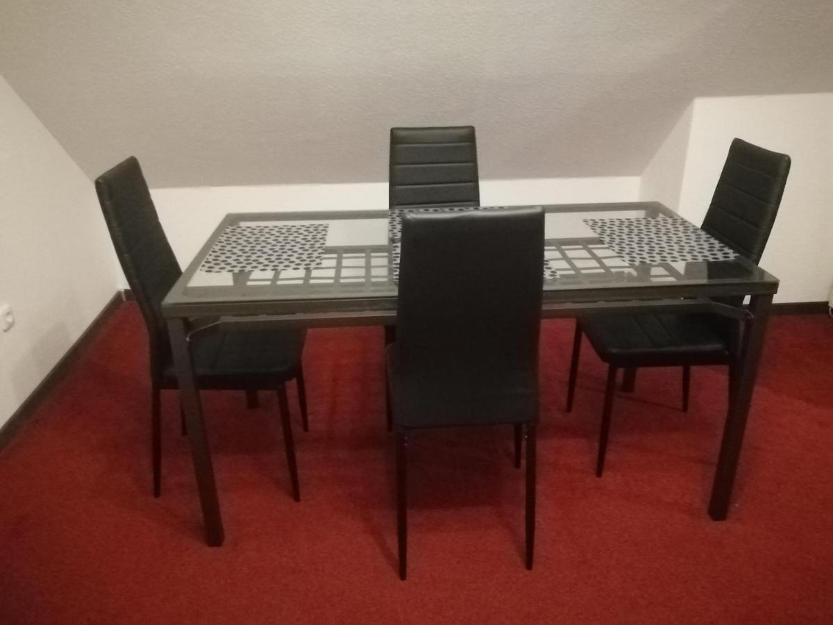 Ferienwohnung In Duesseldorf Hassel Eksteriør bilde